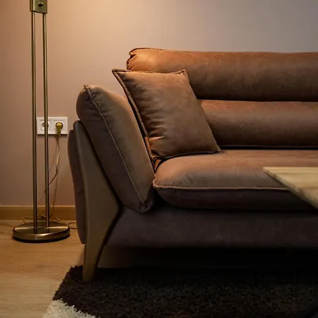 N Vaptsarov Sea Garden 公寓 *