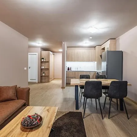 N Vaptsarov Sea Garden 公寓 瓦爾納