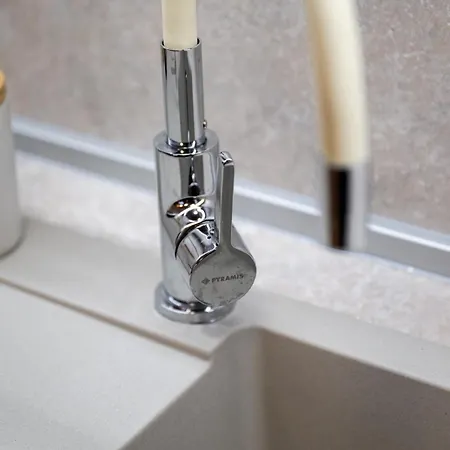 N Vaptsarov Sea Garden 瓦爾納