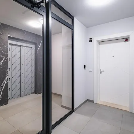 N Vaptsarov Sea Garden 瓦爾納